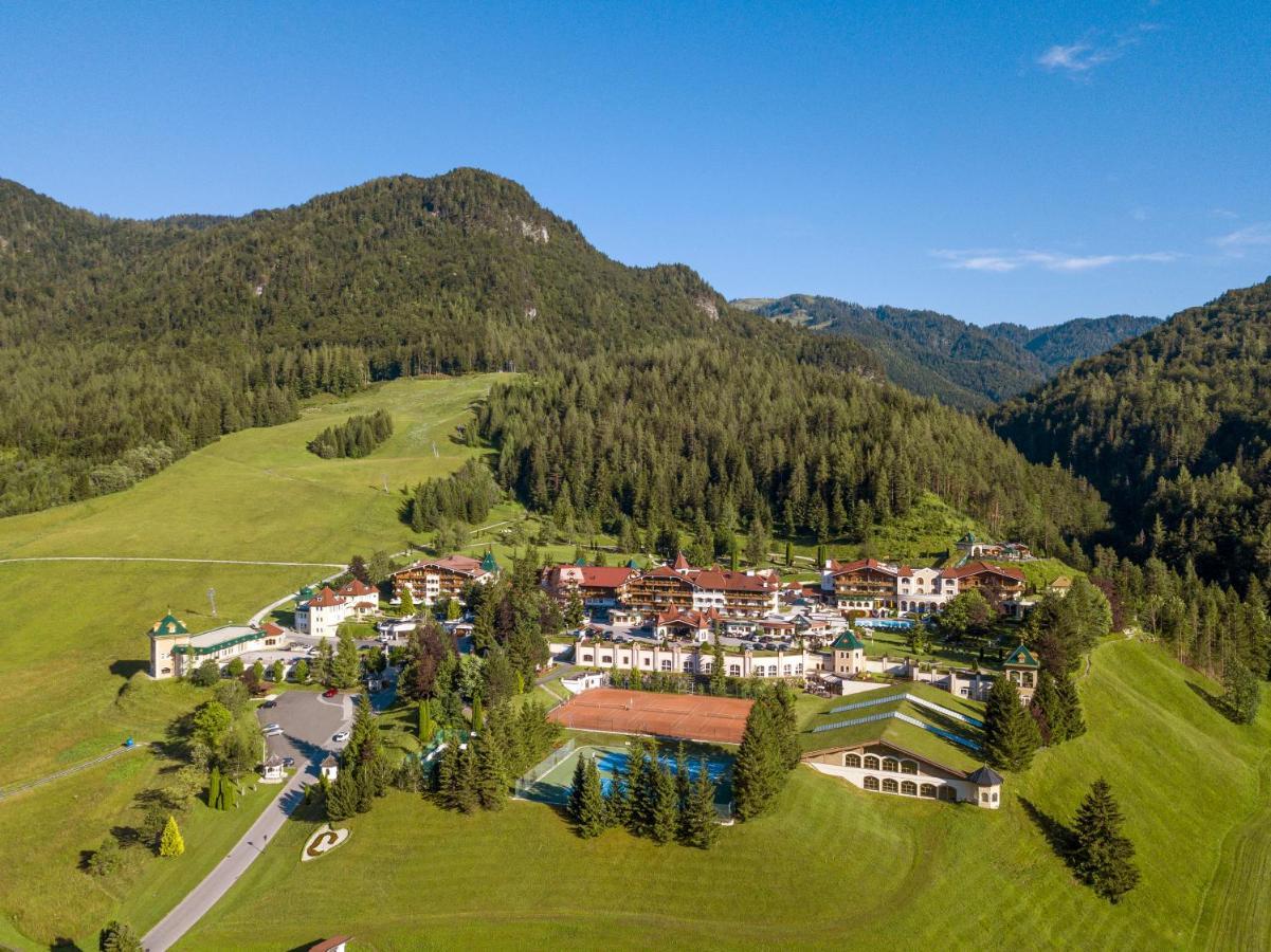 Der Laerchenhof Hotell Erpfendorf Exteriör bild